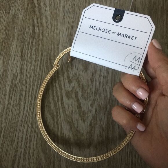 — Melrose & Market — Gold Choker-Style Necklace - Picture 3 of 3